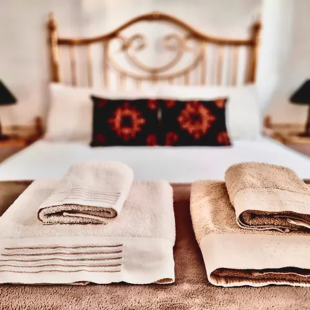 La Casa De Tentenecio Pansiyon Salamanca